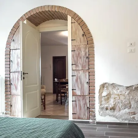 Apartment S145 - Sirolo, Nuovissimo Trilocale In Centro Con Piccola Corte