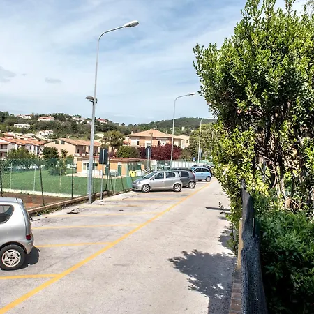 公寓 S145 - Sirolo, Nuovissimo Trilocale In Centro Con Piccola Corte *